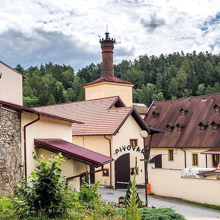 Pivovar Hubertus Kácov Esterno foto