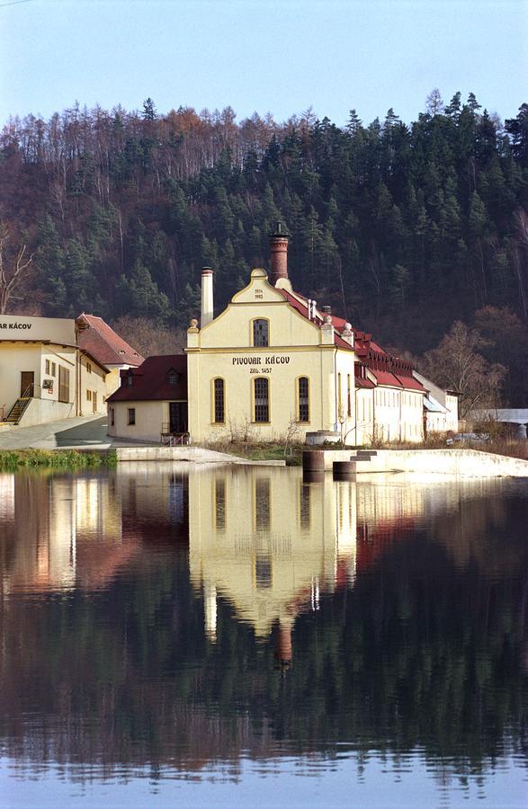 Pivovar Hubertus Kácov Esterno foto