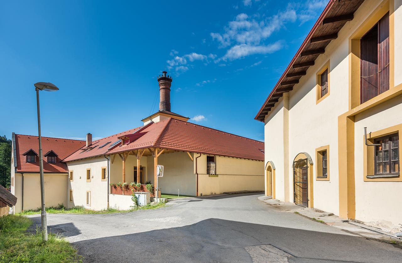 Pivovar Hubertus Kácov Esterno foto